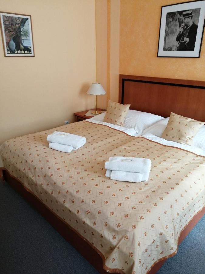 Apartmany Cesky Dvur Mariánské Lázně Dış mekan fotoğraf