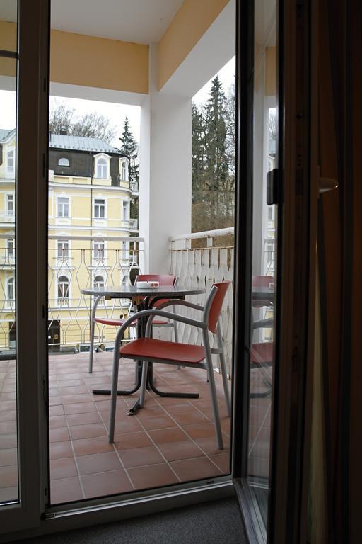Apartmany Cesky Dvur Mariánské Lázně Oda fotoğraf